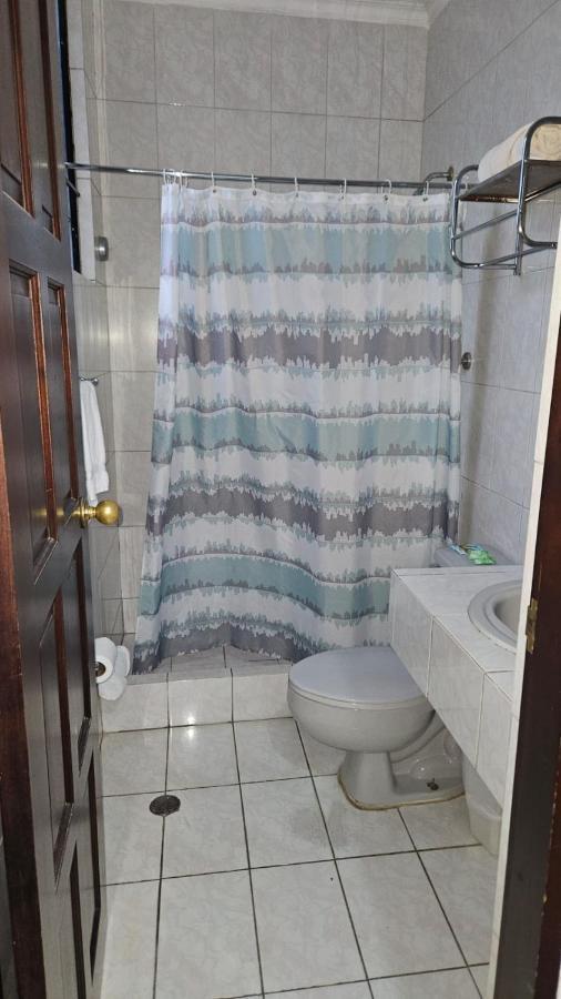 Hotel Valladolid Heredia Zewnętrze zdjęcie